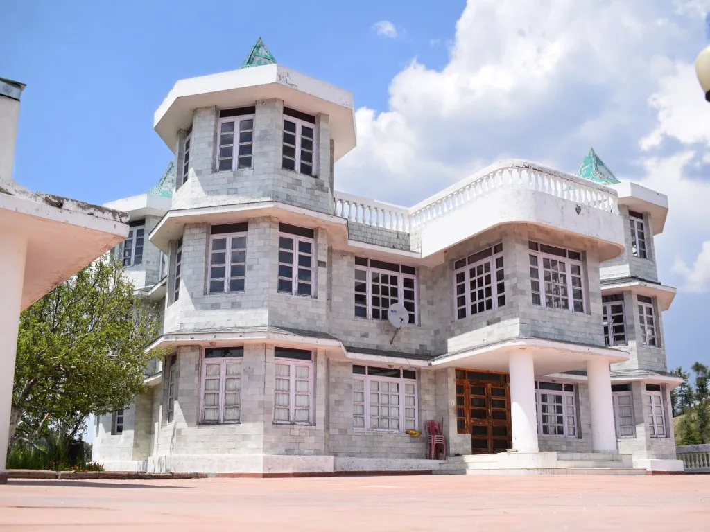House of Suresh Thakur at Theog — 2